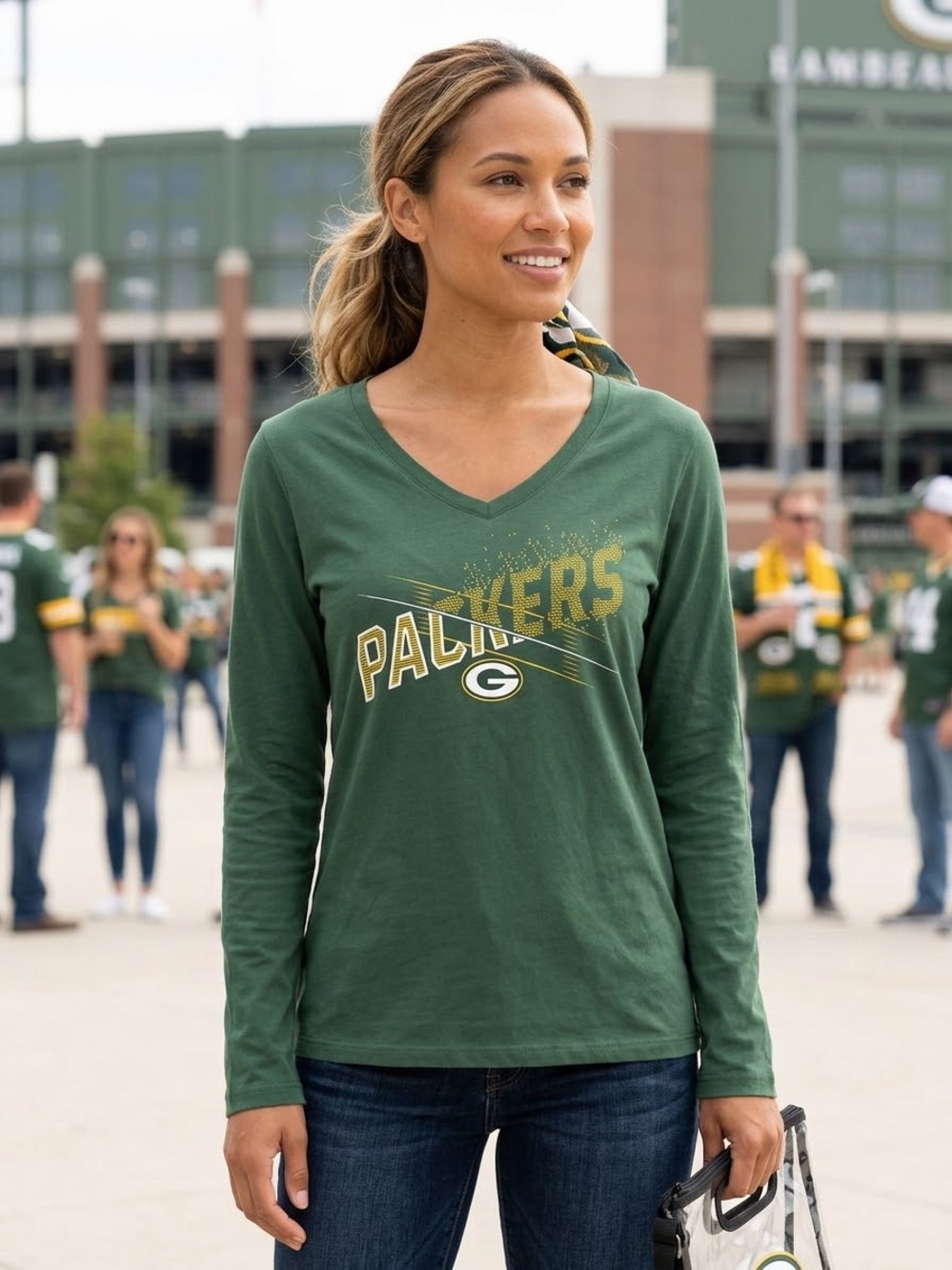 Team Apparel Green Bay Packers Women's Long-Sleeve V-Neck Tee